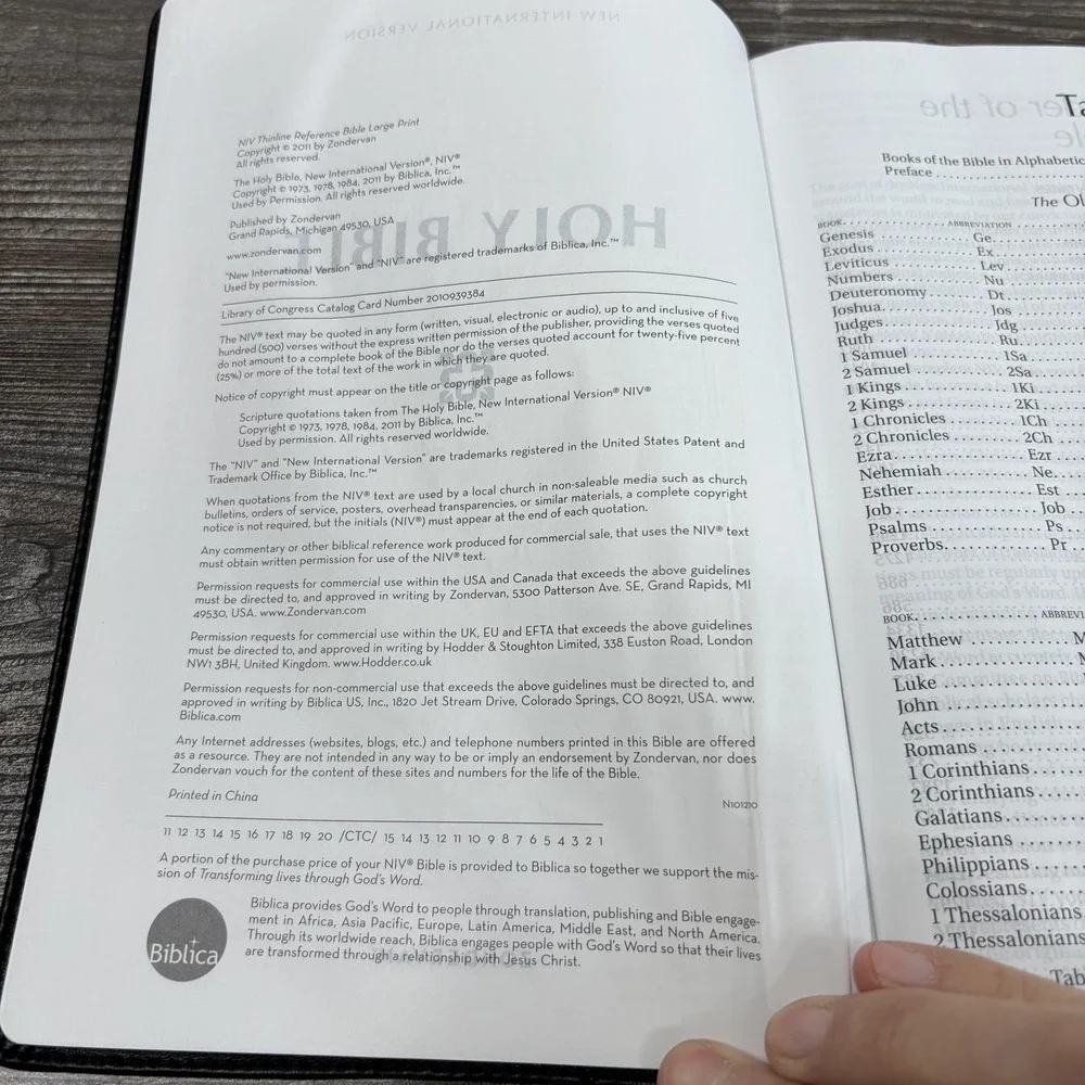 Holy Bible NIV Thinline Reference Large Print Black Leather Indexed Zondervan